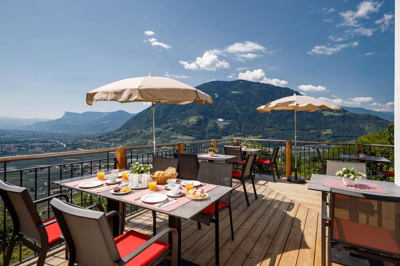 Garni Oberanger Hotel Tirolo Exterior photo